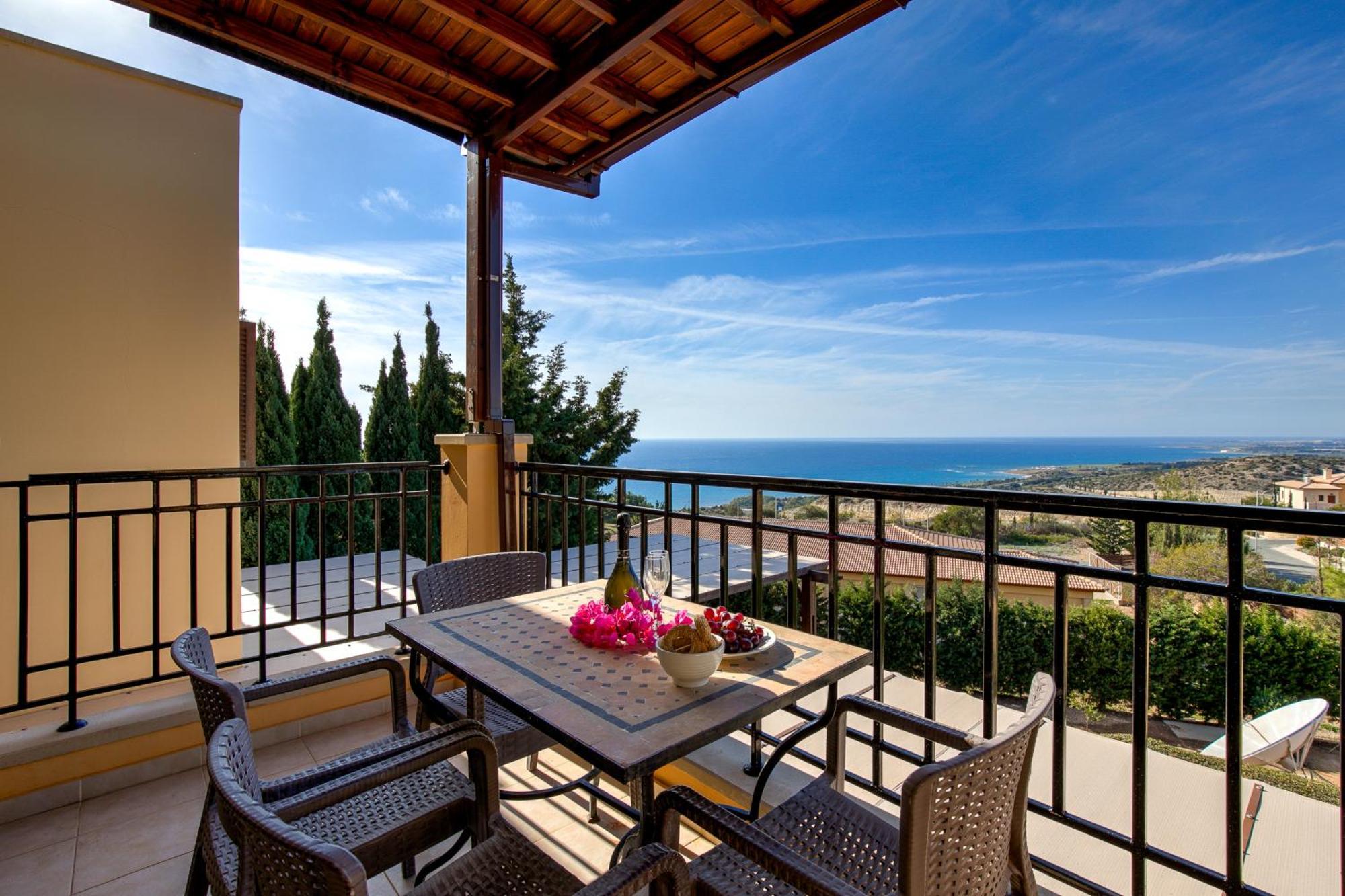 1 Bedroom Apartment Pyrgos With Beautiful Sea And Sunset Views, Aphrodite Hills Resort Kouklia Exterior photo