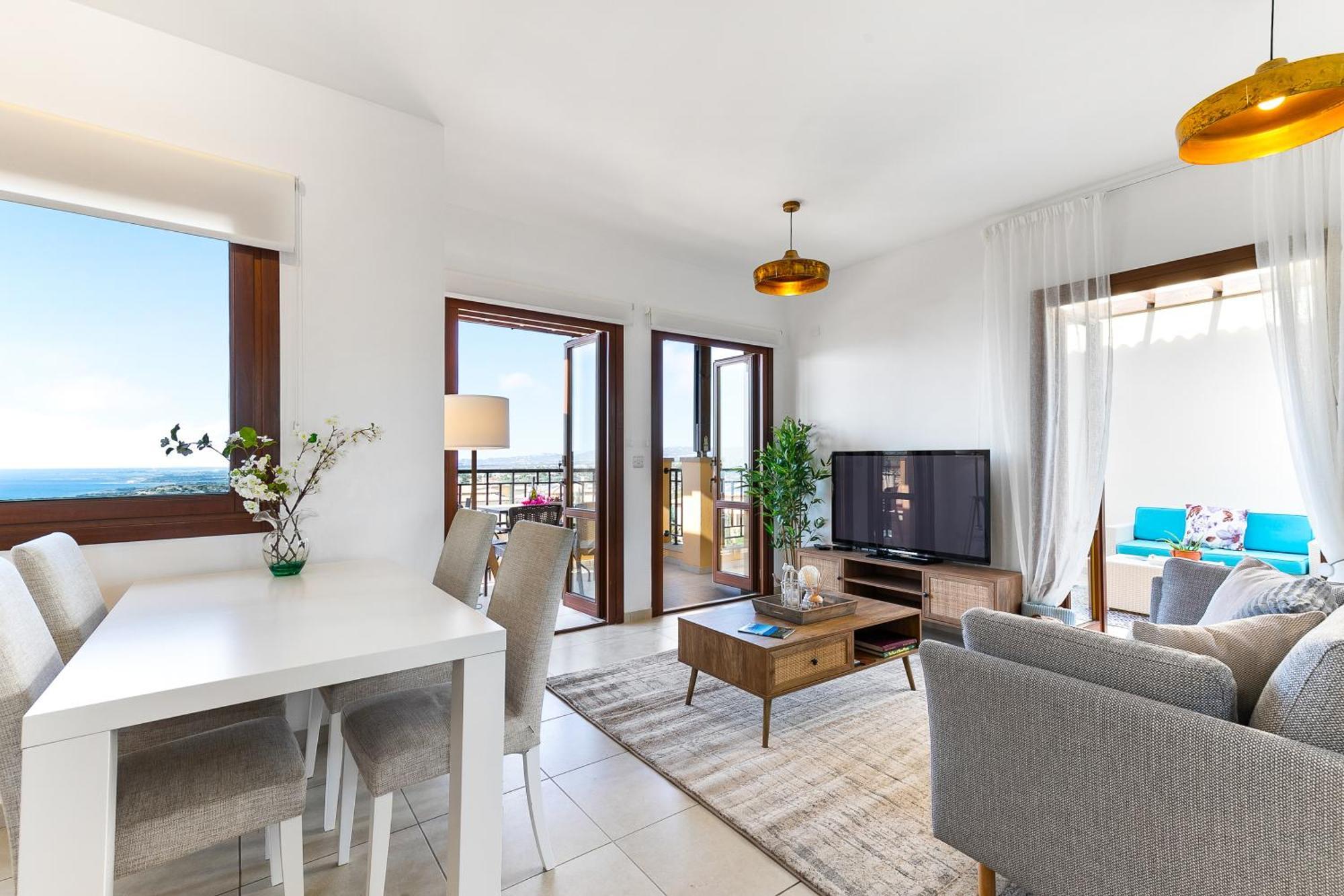 1 Bedroom Apartment Pyrgos With Beautiful Sea And Sunset Views, Aphrodite Hills Resort Kouklia Exterior photo