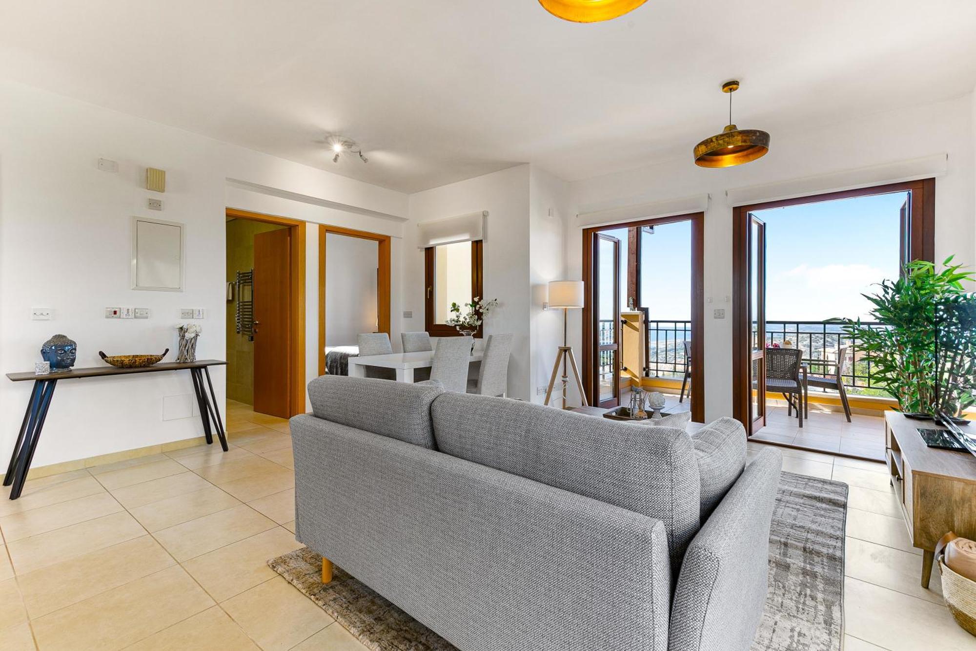 1 Bedroom Apartment Pyrgos With Beautiful Sea And Sunset Views, Aphrodite Hills Resort Kouklia Exterior photo